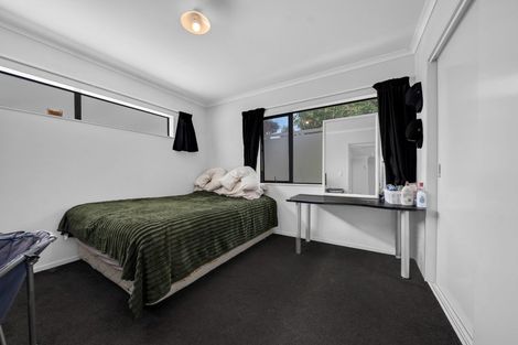 Photo of property in 56 Claverdon Drive, Massey, Auckland, 0614