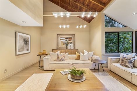 Photo of property in 8 Lawndale Place, Saint Heliers, Auckland, 1071