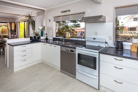 Photo of property in 129 Lorraine Place, Whangamata, 3620