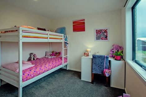 Photo of property in 8 Chatham Rise, Seaward Bush, Invercargill, 9812