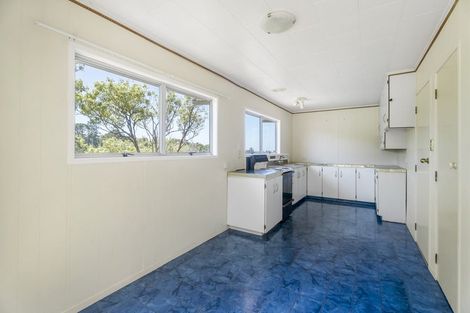 Photo of property in 35 Cedar Terrace, Stanmore Bay, Whangaparaoa, 0932