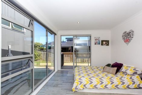 Photo of property in 24 Norwich Avenue, Spotswood, New Plymouth, 4310