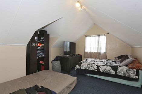 Photo of property in 1 O'byrne Street, Waikiwi, Invercargill, 9810