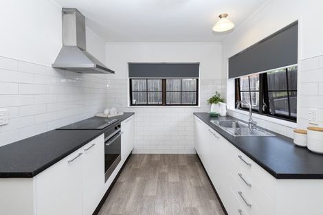 Photo of property in 1/50 Wellington Street, Howick, Auckland, 2014