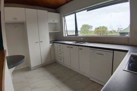 Photo of property in 1/1 Argyle Road, Browns Bay, Auckland, 0630