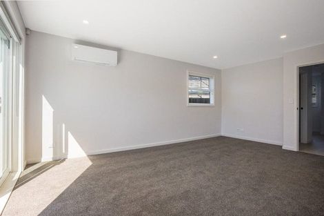 Photo of property in 6 Parekareka Lane, Kenepuru, Porirua, 5022