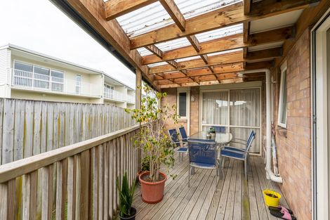 Photo of property in 5 Camberley Court, Manurewa East, Auckland, 2102