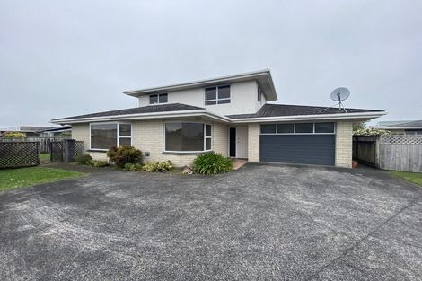 Photo of property in 2/225 Mangorei Road, Merrilands, New Plymouth, 4312