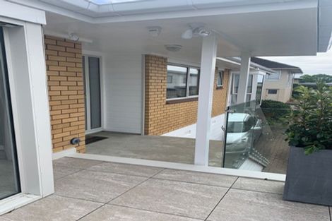 Photo of property in 1/42 Sunrise Avenue, Mairangi Bay, Auckland, 0630