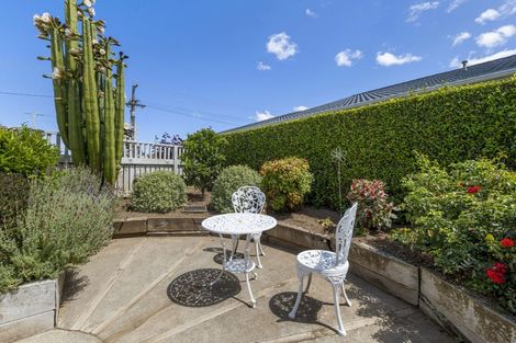 Photo of property in 79 Turuturu Road, Hawera, 4610