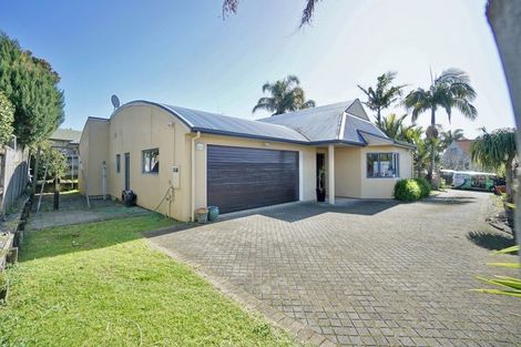 Photo of property in 17 Kopu Drive, Pyes Pa, Tauranga, 3112