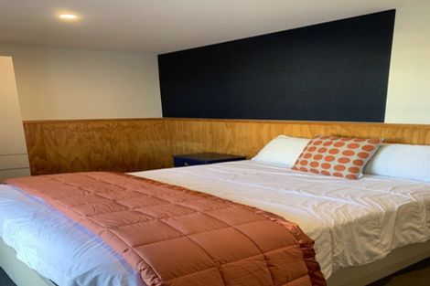 Photo of property in 5 Athol Terrace, Upper Riccarton, Christchurch, 8041