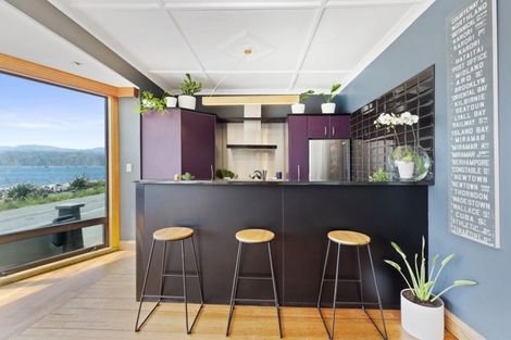 Photo of property in 167 Breaker Bay Road, Breaker Bay, Wellington, 6022