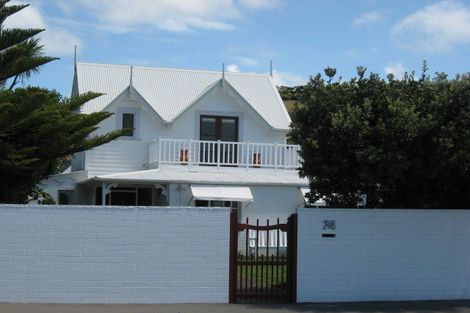 Photo of property in 74 Esplanade, Sumner, Christchurch, 8081