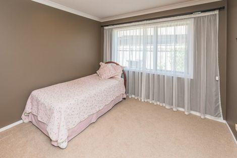 Photo of property in 15 Gilligan Close, College Estate, Whanganui, 4500
