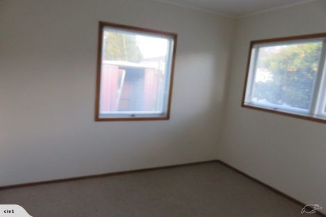 Photo of property in 2/39 Buckingham Crescent, Manukau, Auckland, 2025