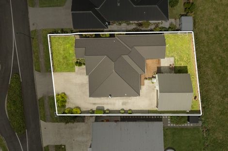 Photo of property in 64 Darlington Street, Ngatea, 3503