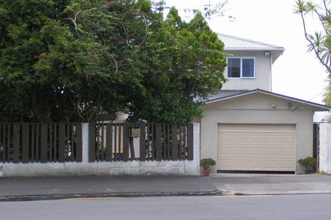 Photo of property in 1/284 Lake Road, Hauraki, Auckland, 0622