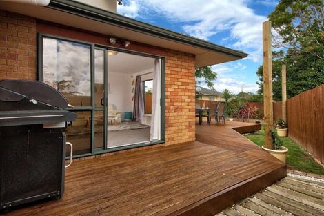 Photo of property in 147a View Road, Sunnyvale, Auckland, 0612