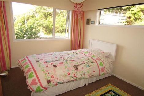 Photo of property in 16 Downing Street, Crofton Downs, Wellington, 6035