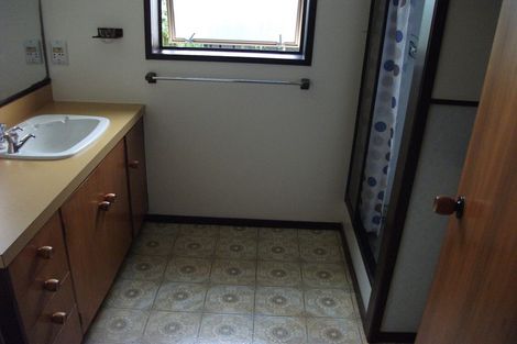 Photo of property in 22 Callender Place, Shelly Park, Auckland, 2014