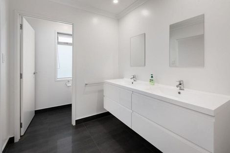 Photo of property in 20b Carisbrooke Street, Katikati, 3129