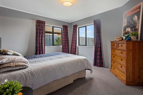 Photo of property in 12 Hulme Place, Owhata, Rotorua, 3010