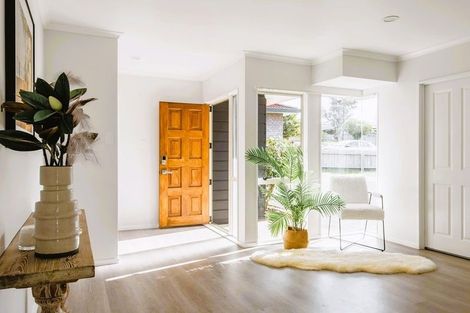 Photo of property in 19 Stanford Street, Albany, Auckland, 0632