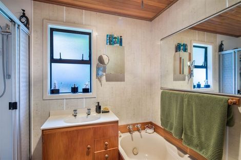 Photo of property in 19 Macaulay Street, Johnsonville, Wellington, 6037