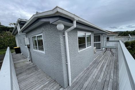 Photo of property in 14 West Road, Northland, Wellington, 6012