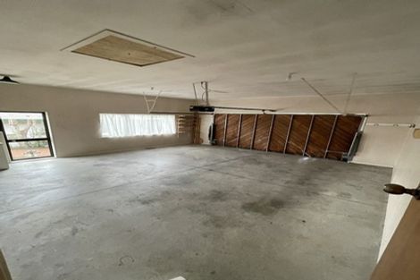 Photo of property in 1/9 Bass Street, West Harbour, Auckland, 0618