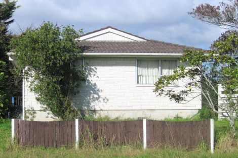 Photo of property in 40 Zita Maria Drive, Massey, Auckland, 0614