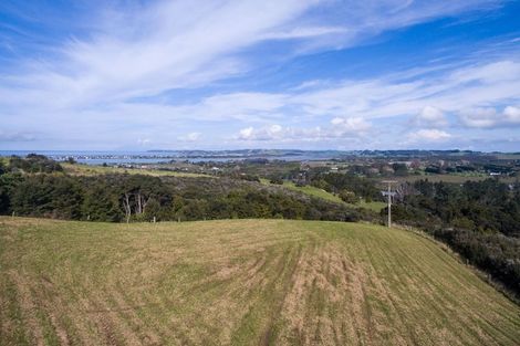 Photo of property in 70 Upper Whangateau Road, Big Omaha, 0985