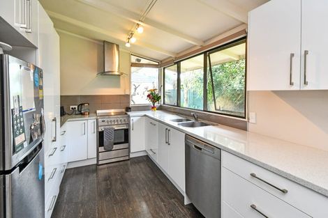 Photo of property in 26 Oakmont Place, Wattle Downs, Auckland, 2103