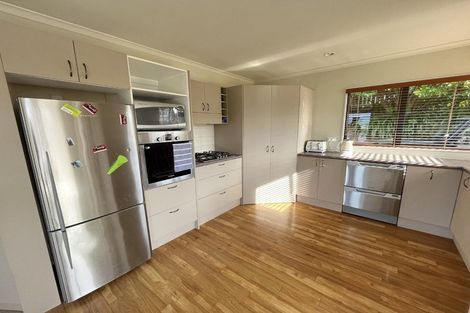 Photo of property in 18 Pendennis Point, Camborne, Porirua, 5026