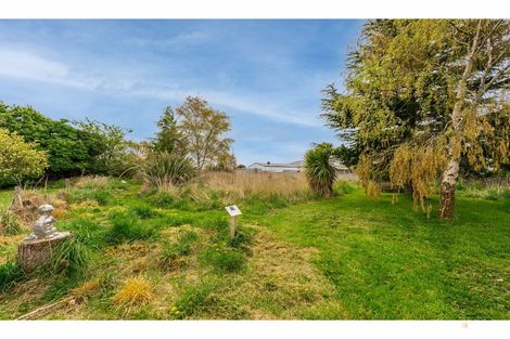Photo of property in 30 Timaru Road, Waimate, 7924