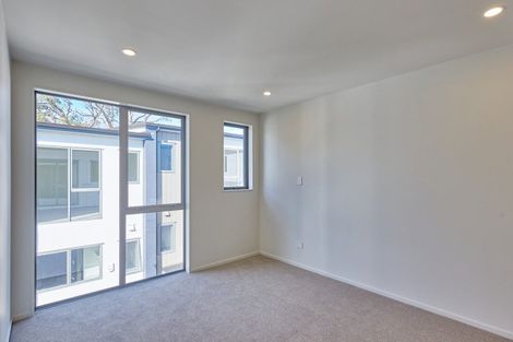 Photo of property in 2 The Boulevard, Sunnyhills, Auckland, 2010