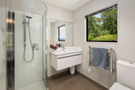 Photo of property in 2 Gellibrand Place, Omokoroa, 3114