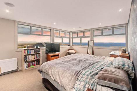 Photo of property in 11 Cirrus Lane, Mount Pleasant, Christchurch, 8081