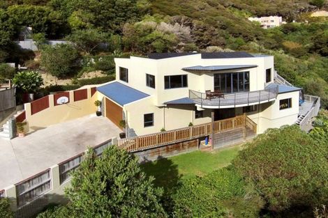 Photo of property in 8a Kiriwai Road, Paremata, Porirua, 5024