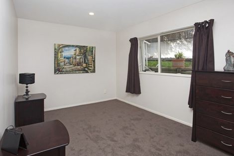 Photo of property in 3 Willow Dell, Westmorland, Christchurch, 8025