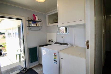 Photo of property in 2 Cambridge Place, Holmes Hill, Oamaru, 9401