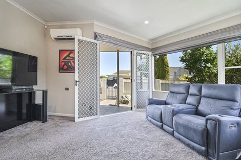 Photo of property in 408 King Street South, Hastings, 4122