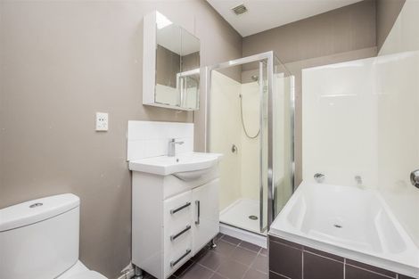 Photo of property in 2/167 Whitney Street, Blockhouse Bay, Auckland, 0600