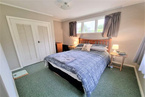 Photo of property in 11 Prouse Grove, Silverstream, Upper Hutt, 5019