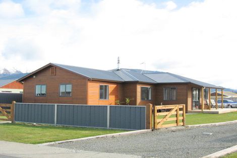 Photo of property in 5 Mcivor Place, Te Anau, 9600
