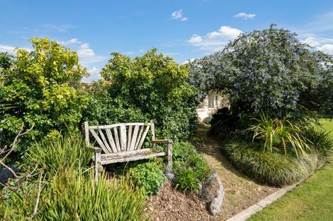 Photo of property in 13 Hogan Road, Cambridge, 3493