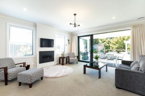 Photo of property in 1a Selwyn Road, Havelock North, 4130