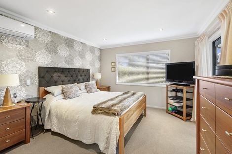 Photo of property in 69b Karamea Street, Whalers Gate, New Plymouth, 4310