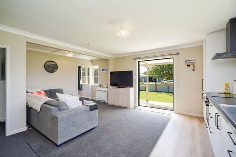 Photo of property in 18 Irvine Street, Wallacetown, 9816